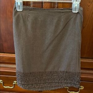 Elegant Tommy Bahama Brown Washed Linen Skirt with Ruffled Hem